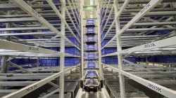 螞蟻機(jī)器人|上存下揀解決方案助力汽車(chē)制造企業(yè)降本增效